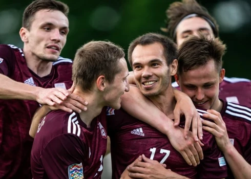 Latvijas futbolisti svin uzvaru arī otrajā Nāciju līgas spēlē