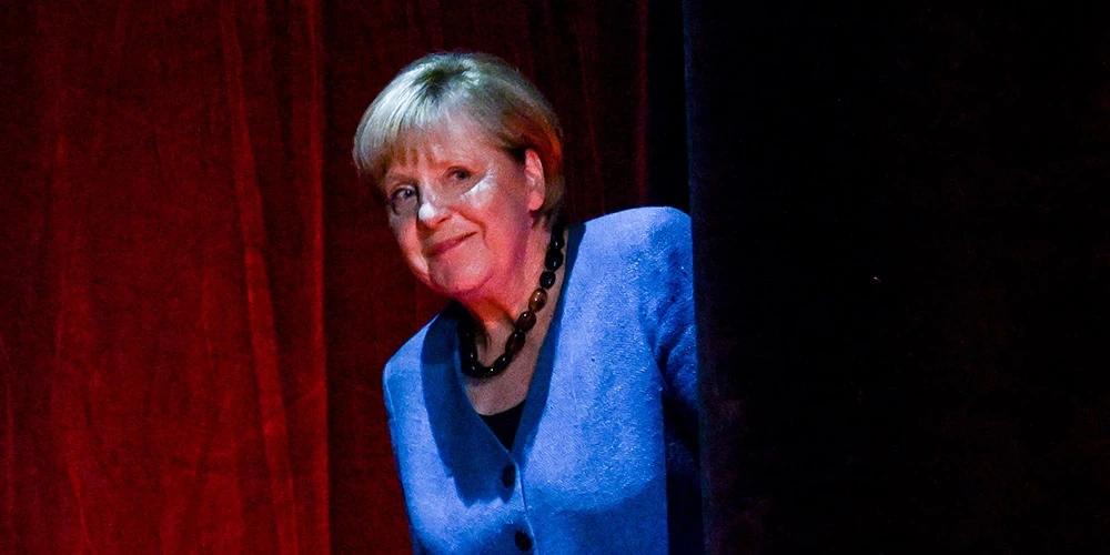 "Man nav sevi jāvaino," Merkele taisnojas par savu politiku pret Krieviju