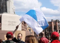 Kustība “Krievu balss pret karu” pirmo akciju sarīkoja jau 23. aprīlī, tās ietvaros pieprasot Krievijai nekavējoties pārtraukt karu Ukrainā.