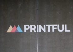 "Printful" logo