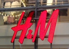 В России подали в суд на H&M за дискриминацию российских покупателей
