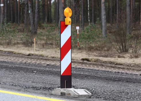 Latvijā vairāk nekā 80 ceļu posmos turpinās būvdarbi