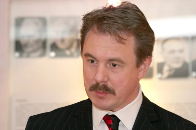 Bijušais aizsardzības ministrs, tagad Ventspils domes deputāts Valdis Ģirts Kristovskis (“Jaunā Vienotība”/LRA) diez ko augstu nevērtē Rajeva popularitāti.