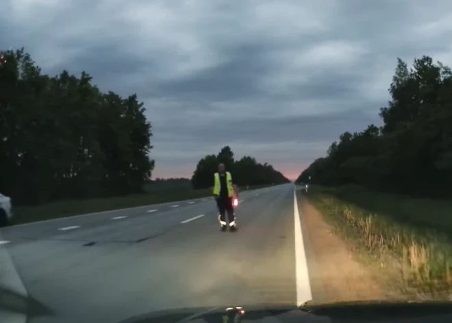 Sieviete soctīklos pauž aizdomas par negodprātīgu policistu. VP atrāda savu videomateriālu