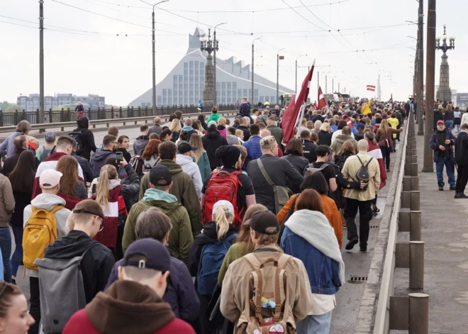 Par uzbrukumu jaunietim Ukrainas karoga dēļ plāno noteikt 200 stundu piespiedu darbu