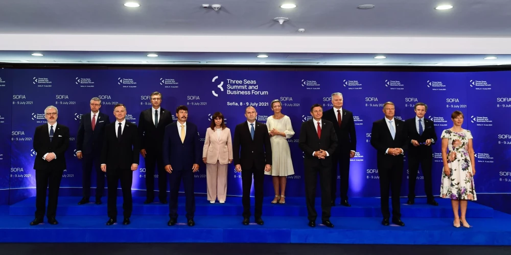 Trīs jūru iniciatīvas samitā lems par reģiona valstu tālāko sadarbības modeli ar Ukrainu