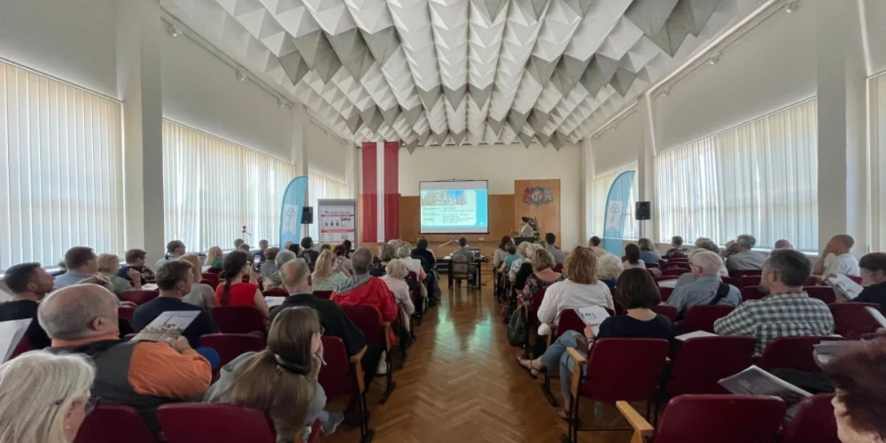 Rīgā uzsāk seminārus, kā mazināt tēriņus par apkuri daudzdzīvokļu mājās