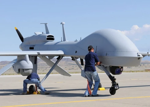 Iebildumi pret "MQ-1C Gray Eagle" dronu eksportu izteikti sakarā ar bažām, ka to radari un novērošanas aprīkojums, nonākot Krievijas rokās, var apdraudēt ASV drošību. 