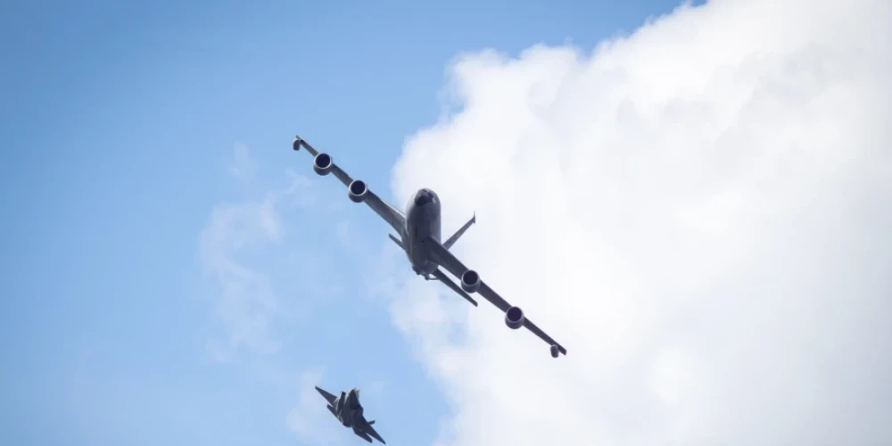 Истребители НАТО пять раз поднимались в воздух для сопровождения самолетов РФ