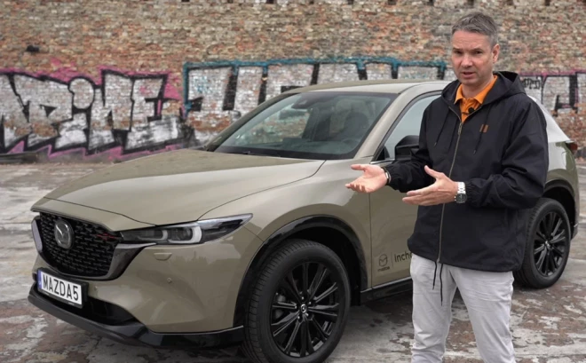 Jaunais lukturu zīmējums priekšā un aizmugurē piešķir Mazdai CX-5 agrāk neredzētu eleganci, norāda Normunds Avotiņš.