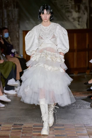 Simone Rocha, pavasaris/vasara. 2022.