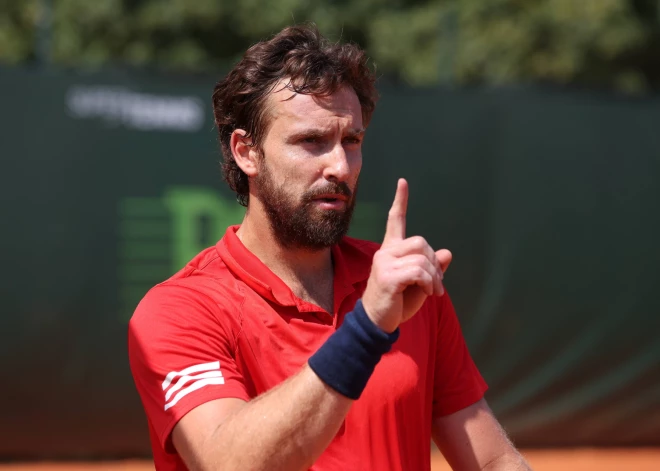 Gulbis nepabeidz Milānas "Challenger" turnīra otrās kārtas spēli