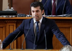 Nostrādāja tikai pusgadu. Bulgārijas parlaments izsaka neuzticību valdībai