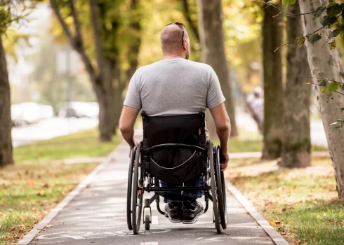 Пострадавший в автоаварии о своей новой жизни: я выпал из инвалидной коляски 6 раз