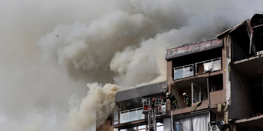 26. jūnija rītā okupantu raķete trāpīja deviņstāvu dzīvojamajā ēkā. 