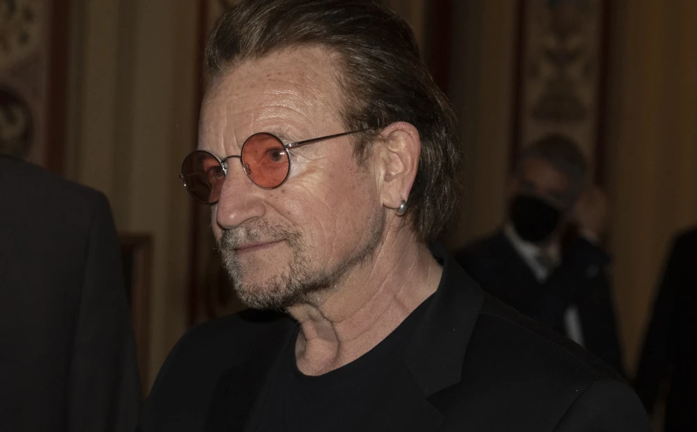 U2 leader Bono has not known for decades that he has a half-brother