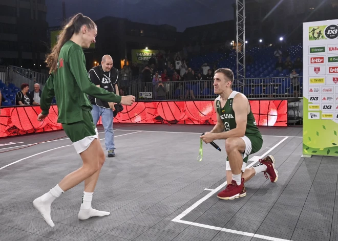 VIDEO: mīla un basketbols! Lietuvieši parūpējas par 3x3 Pasaules kausa skaistāko mirkli