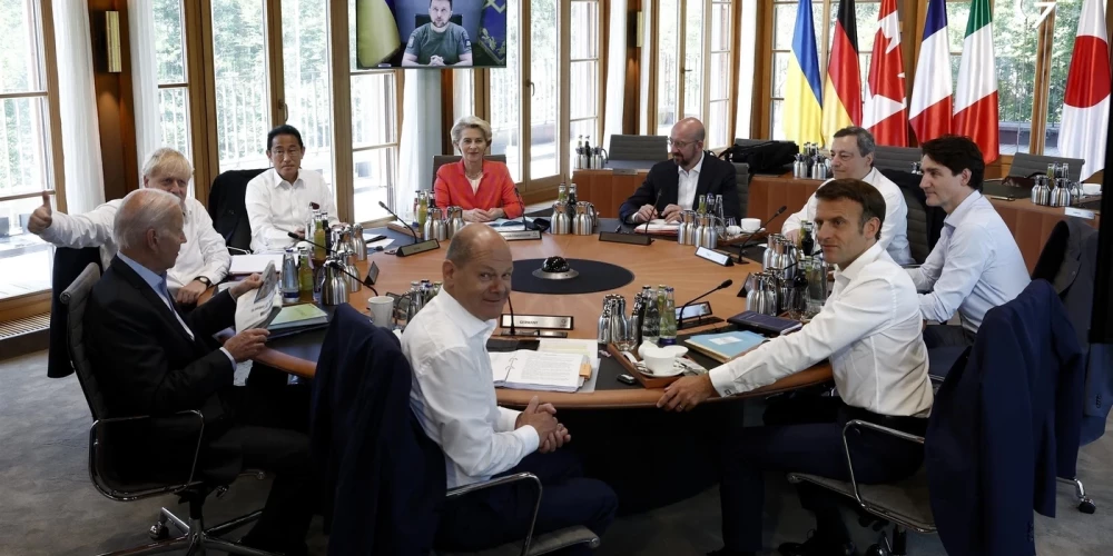 G7 līderi pauž bažas par Krievijas plānu piegādāt Baltkrievijai kodolgalviņu nestspējīgas raķetes