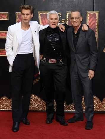 Остин Батлер, Том Хэнкс и режиссер Баз Лурман на премьере фильма "Элвис" на Каннском кинофестивале