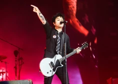 Grupas “Green Day” solists paziņo, ka vairs negrib būt ASV pilsonis