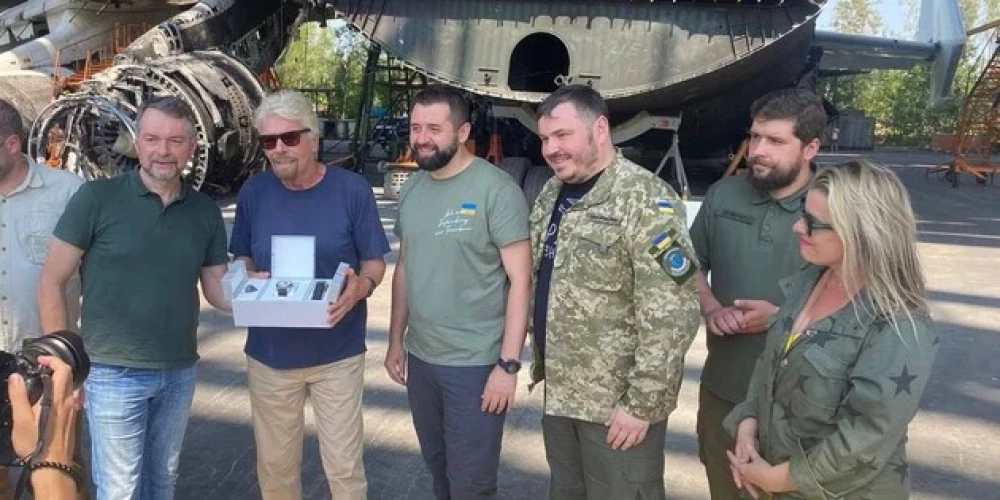 Miljardieris Ričards Brensons ieradies Ukrainā