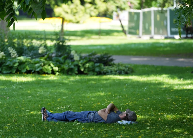 Jūlija pirmajā dienā karsēs saule, vietām Kurzemē plosīsies negaiss