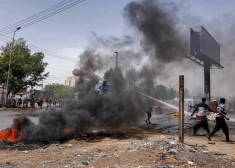 Sudānā protestos pret militāro huntu deviņi nogalinātie