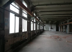 FOTO: kā šobrīd izskatās leģendārajā Sarkandaugavas rūpnīcā "Provodņik", kur top radošais kvartāls?