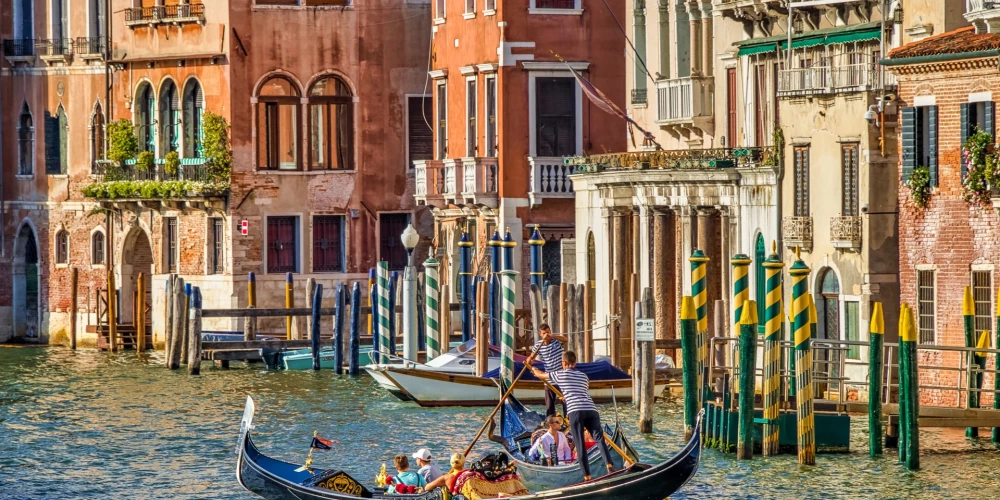 Скоро Венеция начнет брать с туристов деньги за посещение