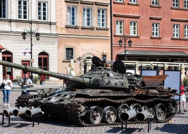 Krievu tanki tikuši līdz Varšavai, bet ne okupantiem patīkamā veidā