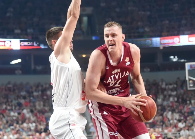 FIBA Pasaules kausa izcīņas kvalifikācijas turnīra trešā posma spēle basketbolā vīriešiem starp Latvijas un Serbijas izlasēm "Arēna Rīga".