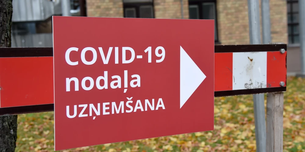 Pirmdien Covid-19 pacientu skaits Latvijas slimnīcās sasniedza 147