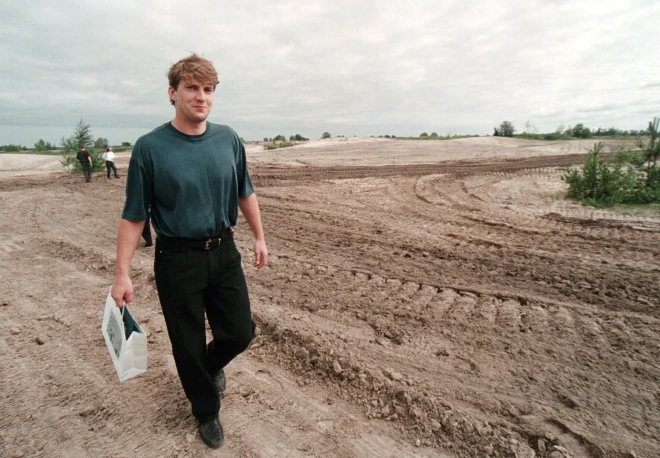 Ideja par 18 bedrīšu golfa kluba izveidi Rīgā Sandim Ozoliņam radās 1999. gadā.