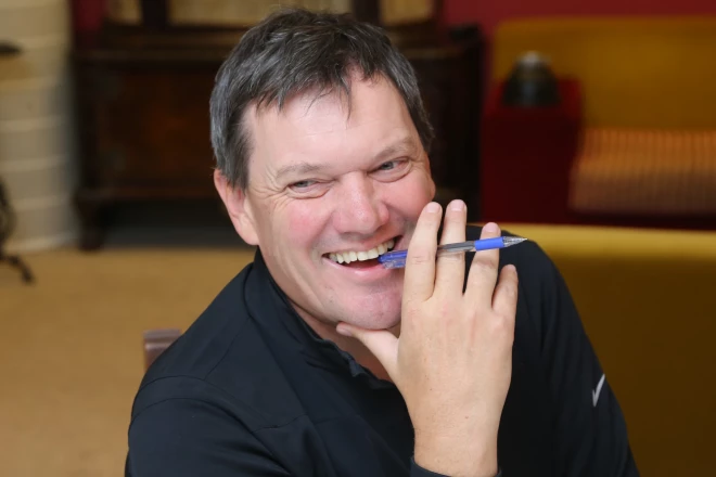 Pēc 23 gadu darbības Ozo golfa kluba direktora amatā Armands Puče nolēmis vairāk pievērsties radošajam darbam – jau rudenī klajā nāks viņa jaunā grāmata.