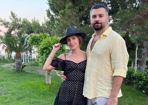 Юлия Ковальчук прокомментировала слухи о разводе с Алексеем Чумаковым