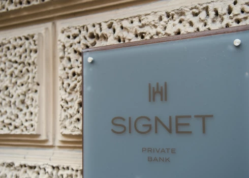 "Signet Bank" izkārtne.