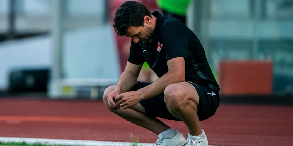 Jūrmalas "Spartak" pamet portugāļu treneris