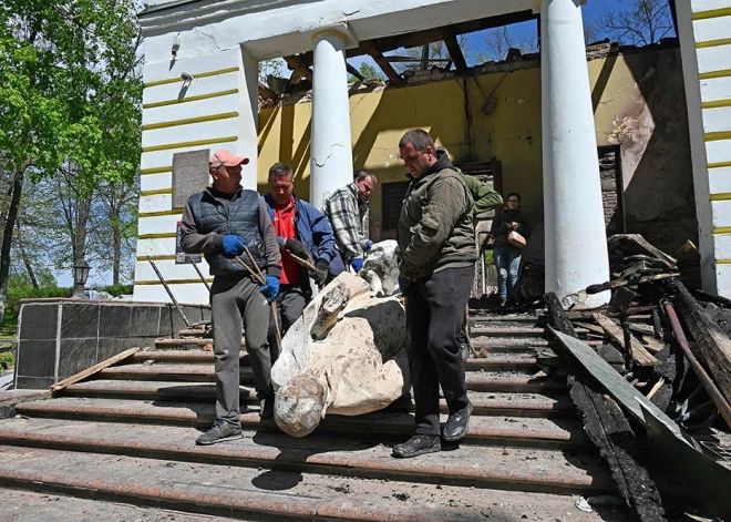 Okupanti laupa un mērķtiecīgi iznīcina Ukrainas kultūras mantojumu