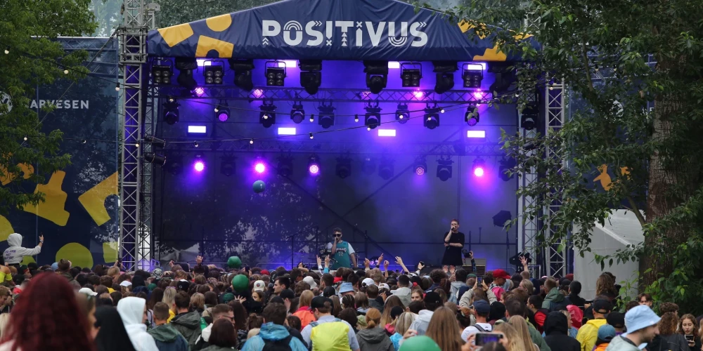 Первые сутки на фестивале Positivus - отчеты медиков и полиции