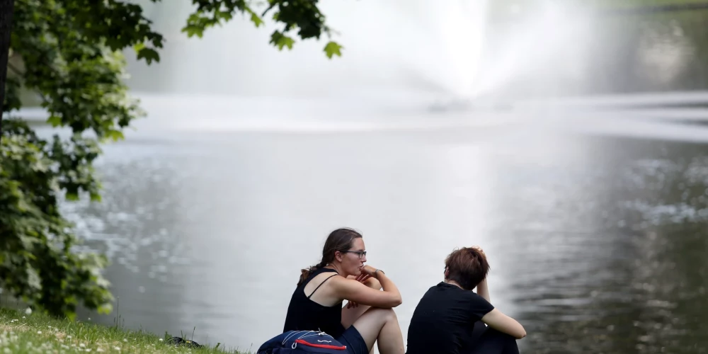 Līdz šim augstākais iedzīvotāju satraukums par Covid-19 izplatību bija 2021.gada janvārī, kad ļoti augstu satraukumu izjuta katrs piektais jeb 20% respondentu.