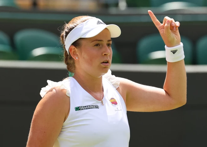 Ostapenko un Gulbim nelieli kāpumi pasaules rangos