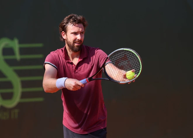 Ernests Gulbis iekļūst Triestes "Challenger" pamatturnīrā