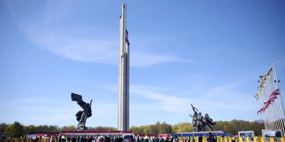 Даугавпилс оспаривает легитимность закона о сносе советских памятников