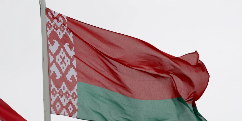 Baltkrievijā aizliedz nevalstisko arodbiedrību darbību