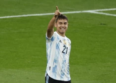 Argentīnas futbola uzbrucējs Paulo Dibala.