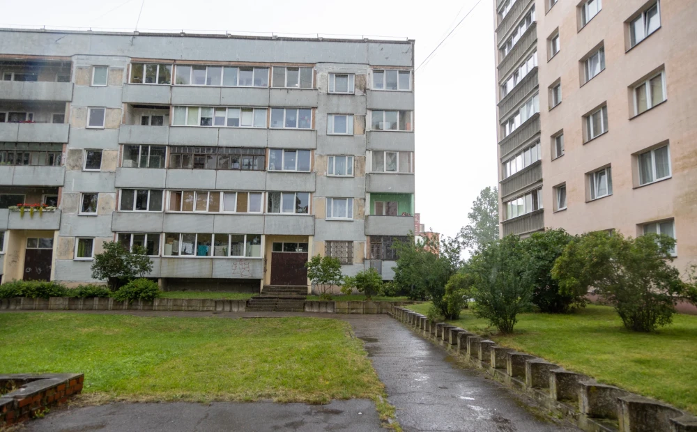 そのような悲劇がリエパーヤで起こり得るという兆候はありませんでした Nipponese そのような悲劇がリエパーヤで起こり得るという兆候はありませんでした Nipponese