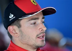 "Ferrari" pilots Leklērs izcīna "pole position" Francijas "Grand Prix"