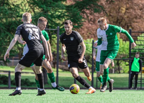 "Valmiera" savā laukumā ar rezultātu 6:1 (1:0) pārspēja "Metta" futbolistus.