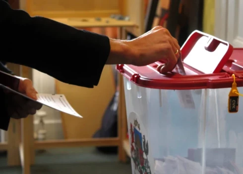 На участие в выборах в Сейм зарегистрировано уже шесть списков кандидатов