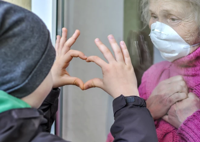 Cik liela ir tava iespēja ar Covid-19 inficēties atkārtoti? Vai simptomi būs smagāki?